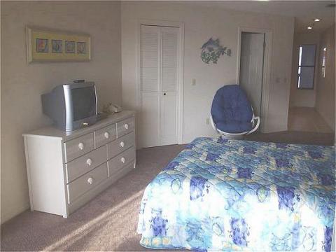 Inn at St Thomas Square 03.[1]